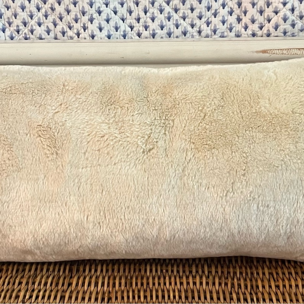 Pottery Barn Ivory faux fur lumbar pillow covers /set of two